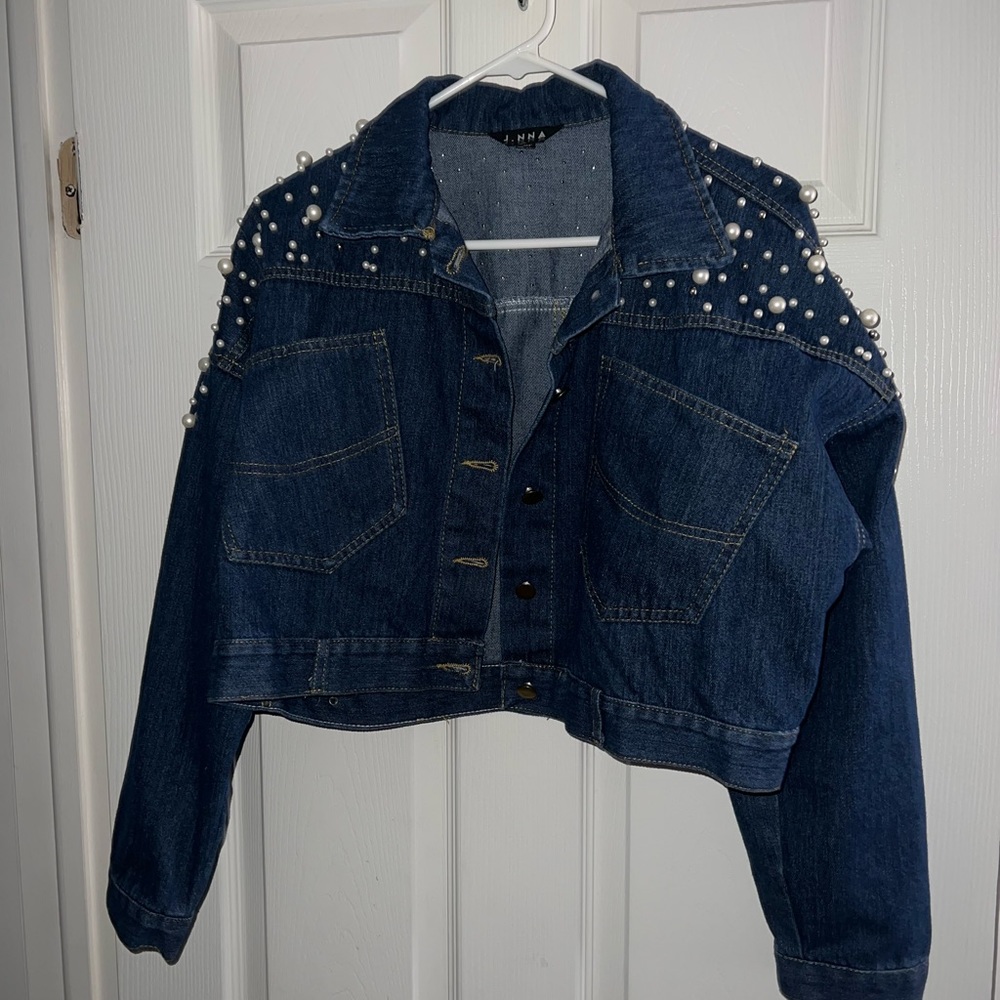 NANA MACS Cropped dark wash denim jacket with pearls size L